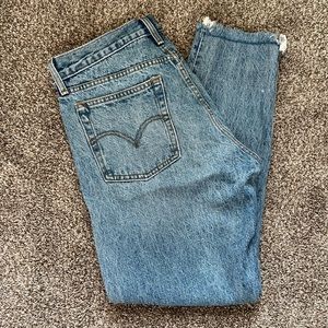 Levi wedgie jeans